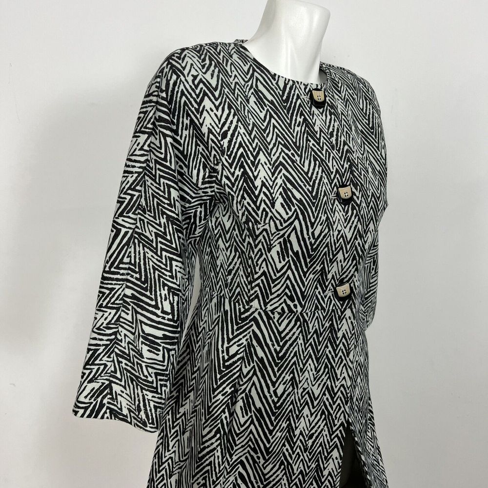 CAbi #3034 Womens Size XS Black White 3/4 Sleeve Zig Zag Ponte Knit Jacket - Picture 5 of 8